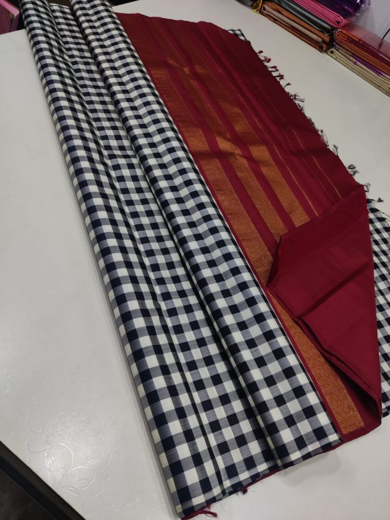 black and white check with marron (1)