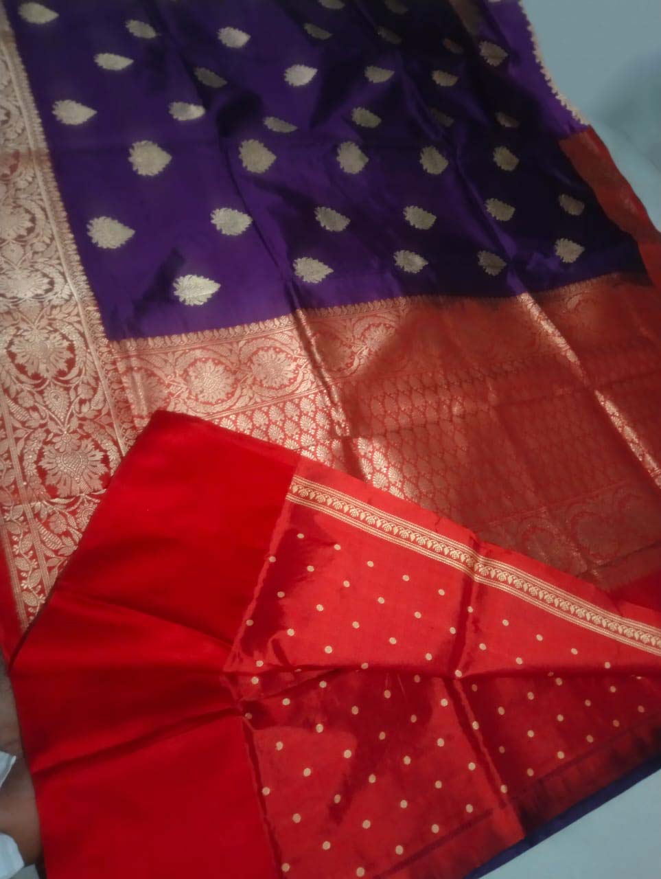Dark Purple With Red Border Banarasi Silk Saree (2)