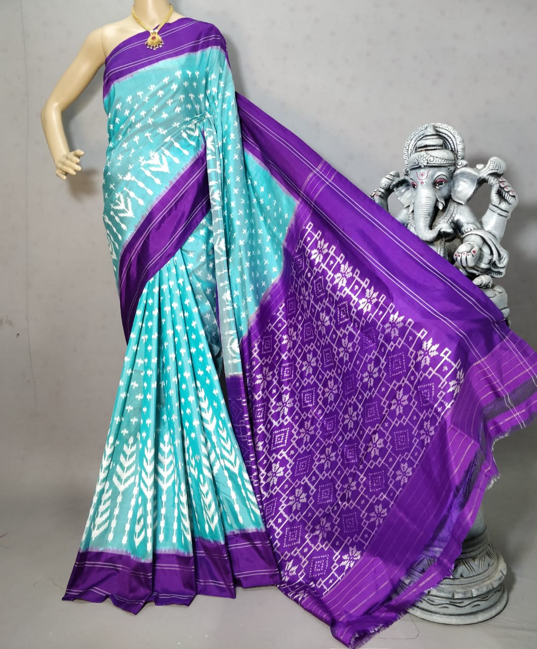 Sea Green with violet border Pochampally ikkat silk saree