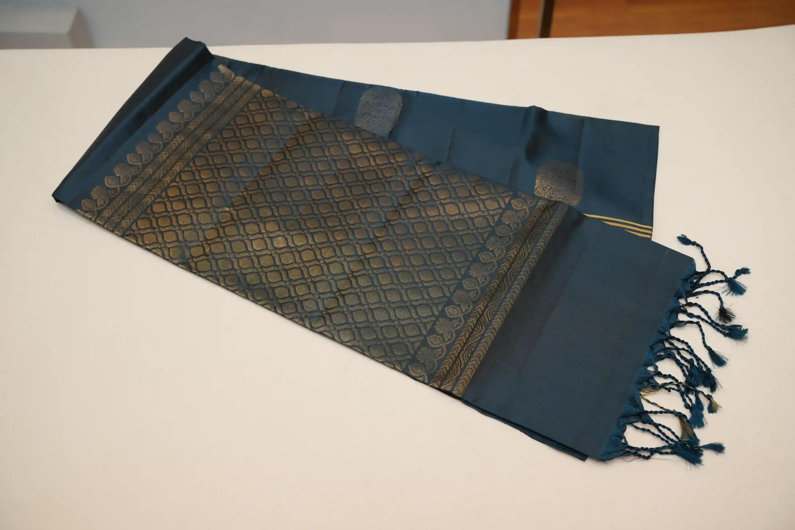 Dark Teal Soft 01