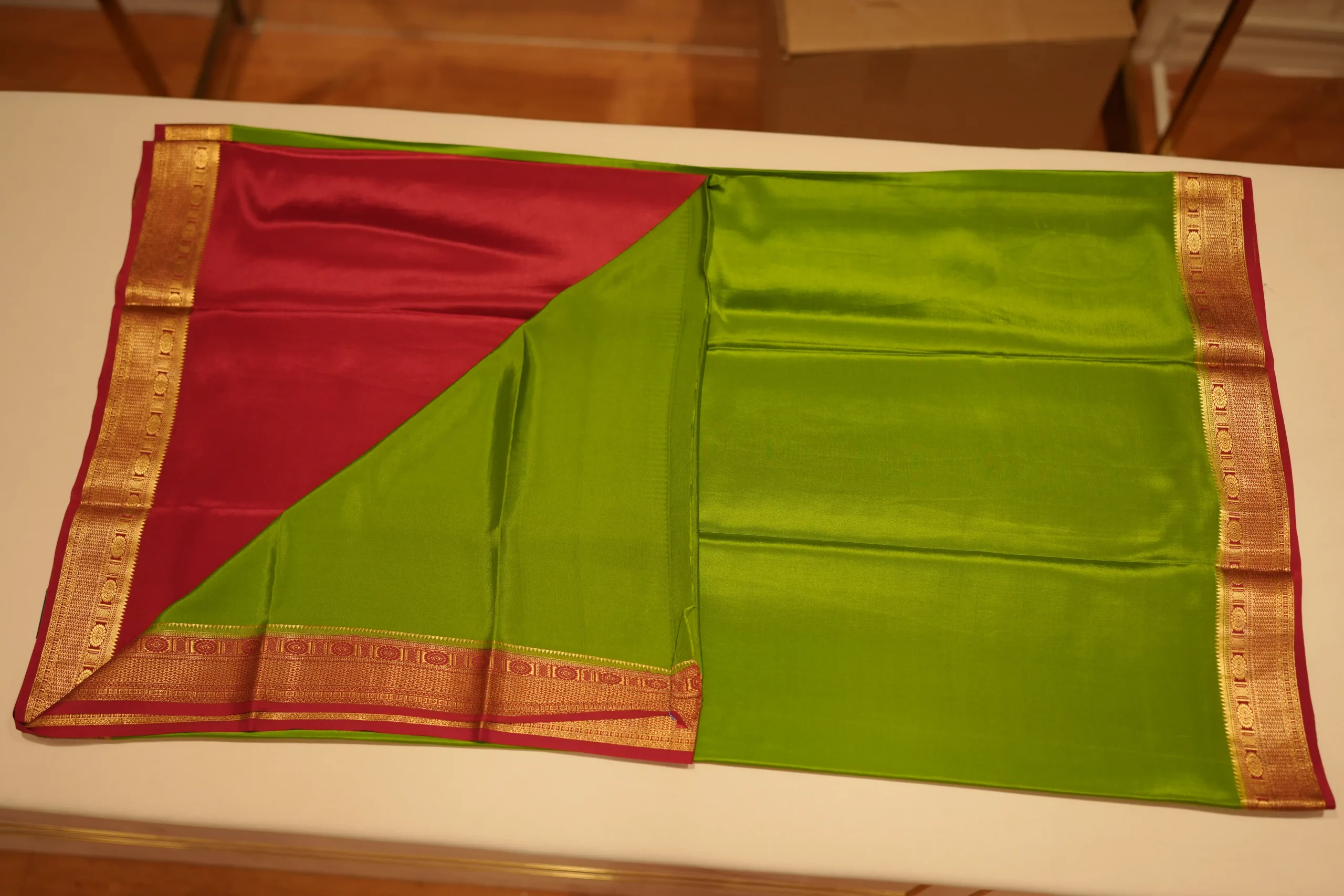 Parrot Green With Pink Mysore Silk - Image 4